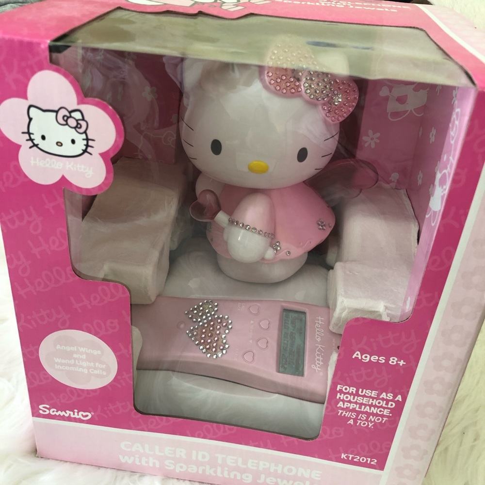BRAND NEW 🌷 HELLO KITTY TELEPHONE WITH CALLER ID
